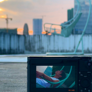 莫妮卡被黑人扒开双腿猛进
